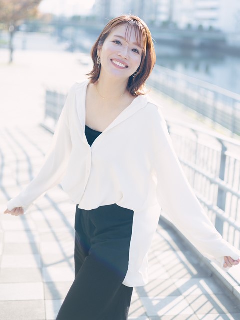川岸　ゆか