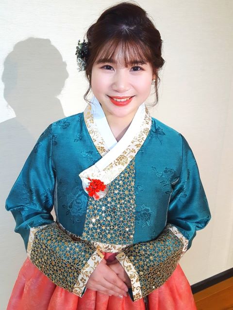 菅濱 小香 菅濱 小香