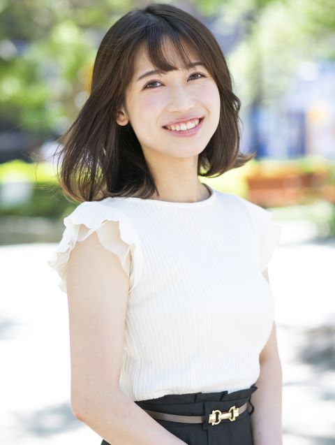 谷　桃香